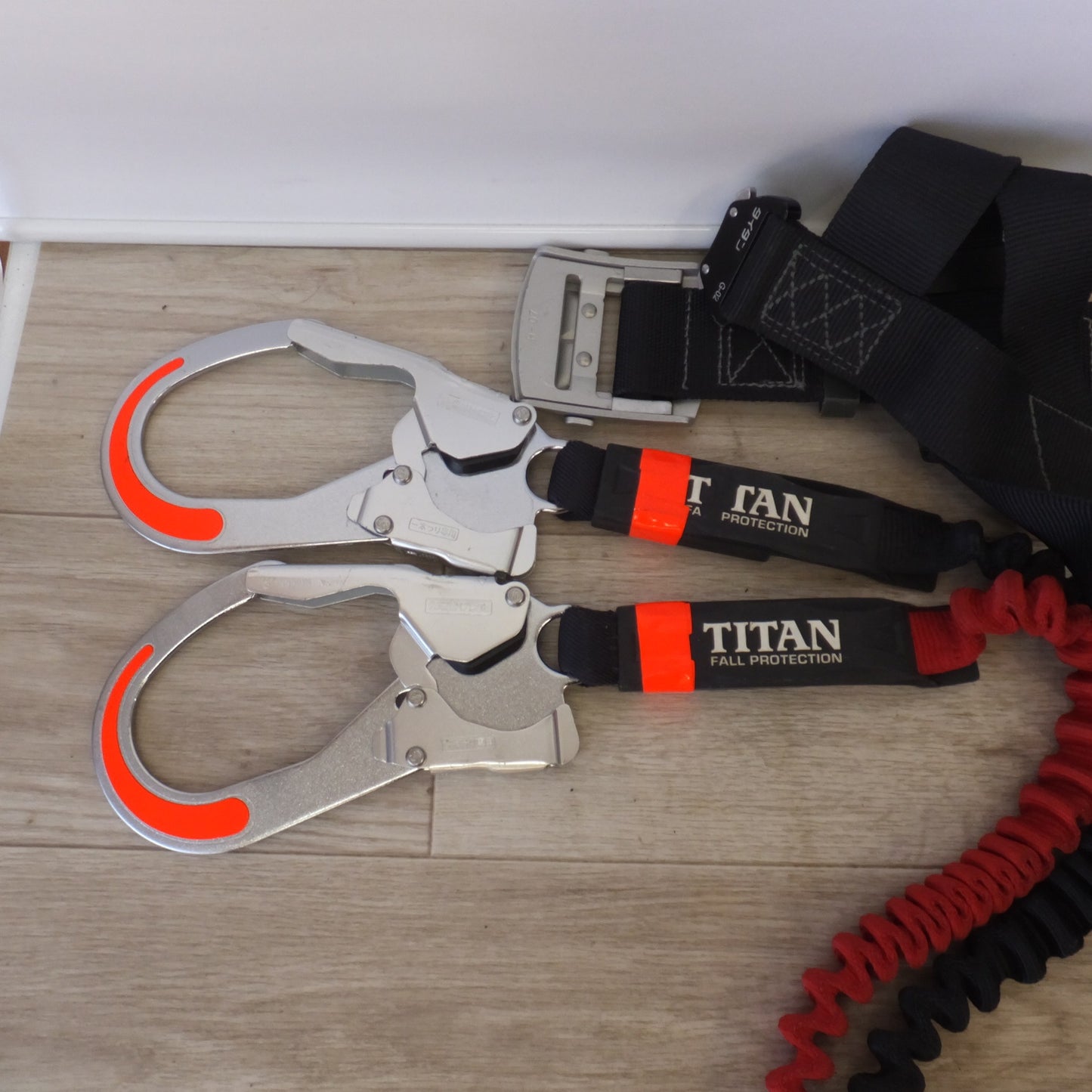 [送料無料] ★サンコー タイタン TITAN 墜落制止用器具 フルハーネス D-01★