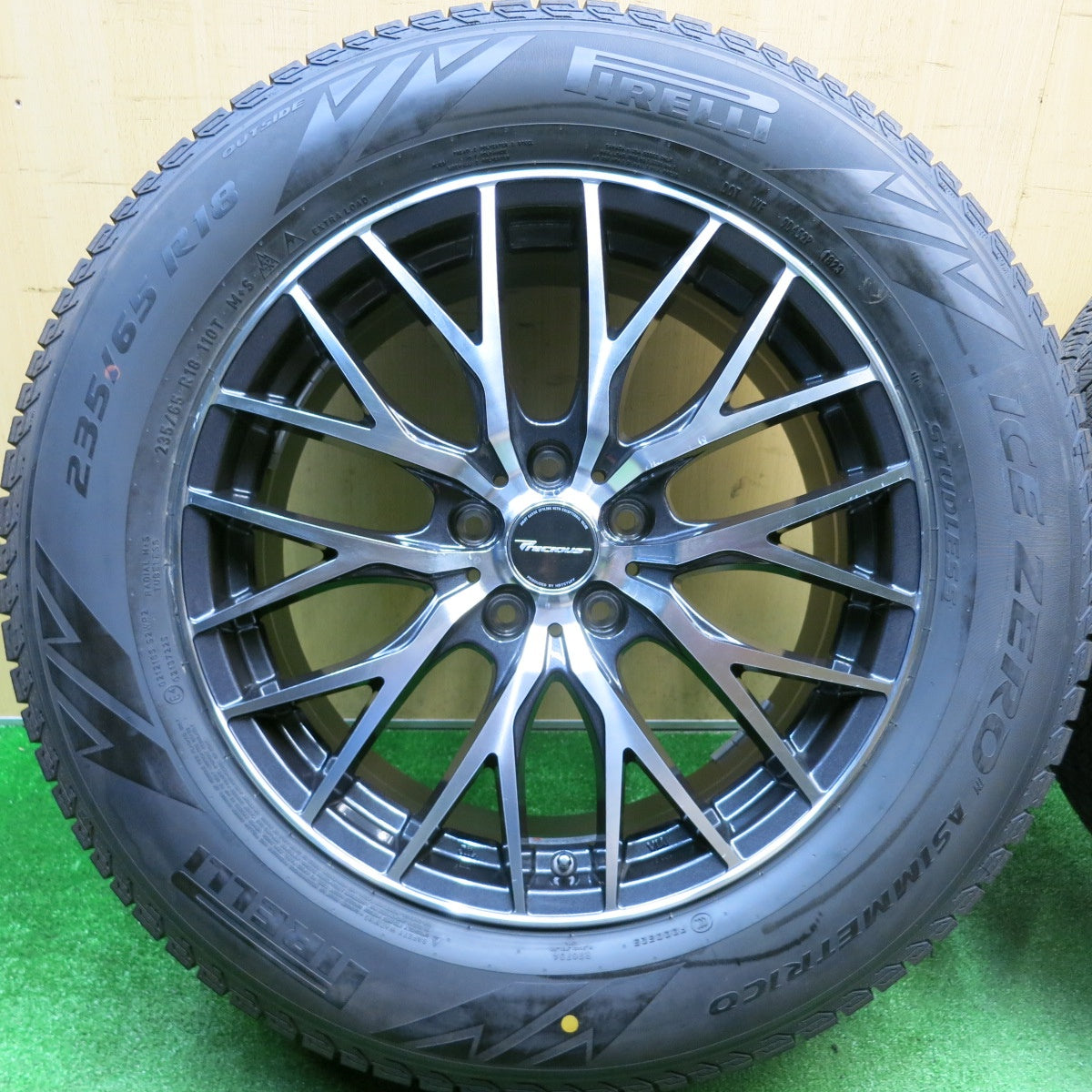 バリ溝！23年！9分★スタッドレス 235/65R18 ピレリ アイスゼロ アシンメトリコ Precious HM-1 プレシャス 18インチ PCD114.3/5H★5121105HAス