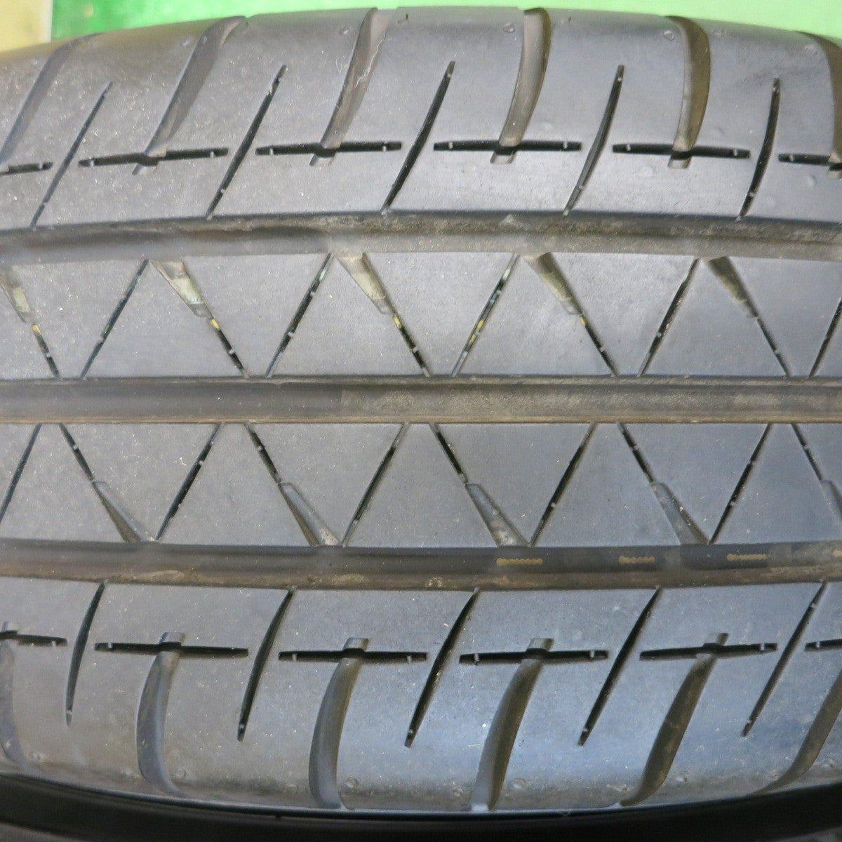 バリ溝！22年！キレイ！9.5分以上◎日産 キャラバン 純正 スチール 195/80R15 107/105N ヨコハマ BluEarth-Van RY55 ブルーアース 15インチ PCD139.7/6H◎6091207HAノ