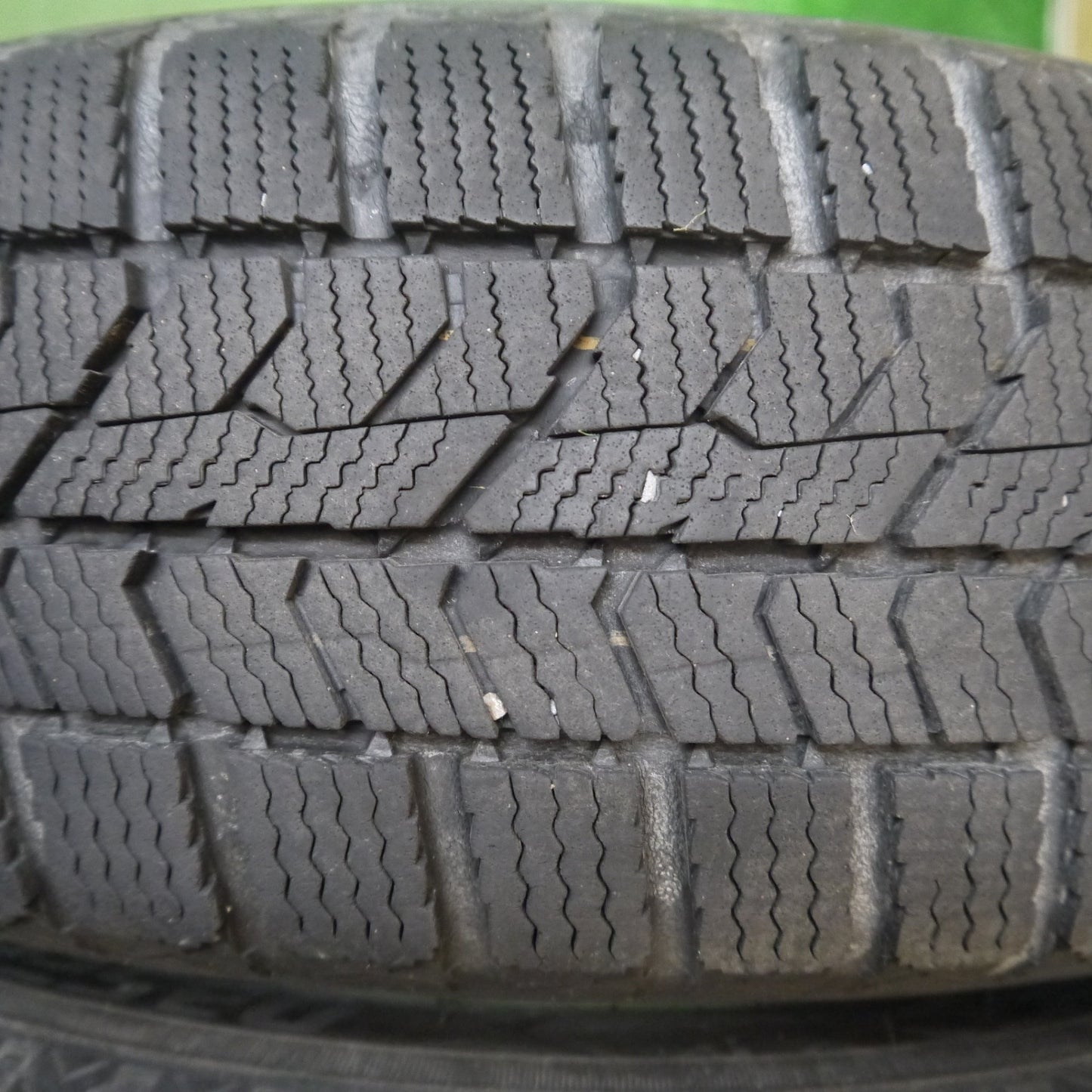 キレイ！22年★スタッドレス 165/60R15 トーヨー オブザーブ GIZ2 DUFACT デュファクト 15インチ ハスラー ソリオ 等 PCD100/4H★6011406Hス