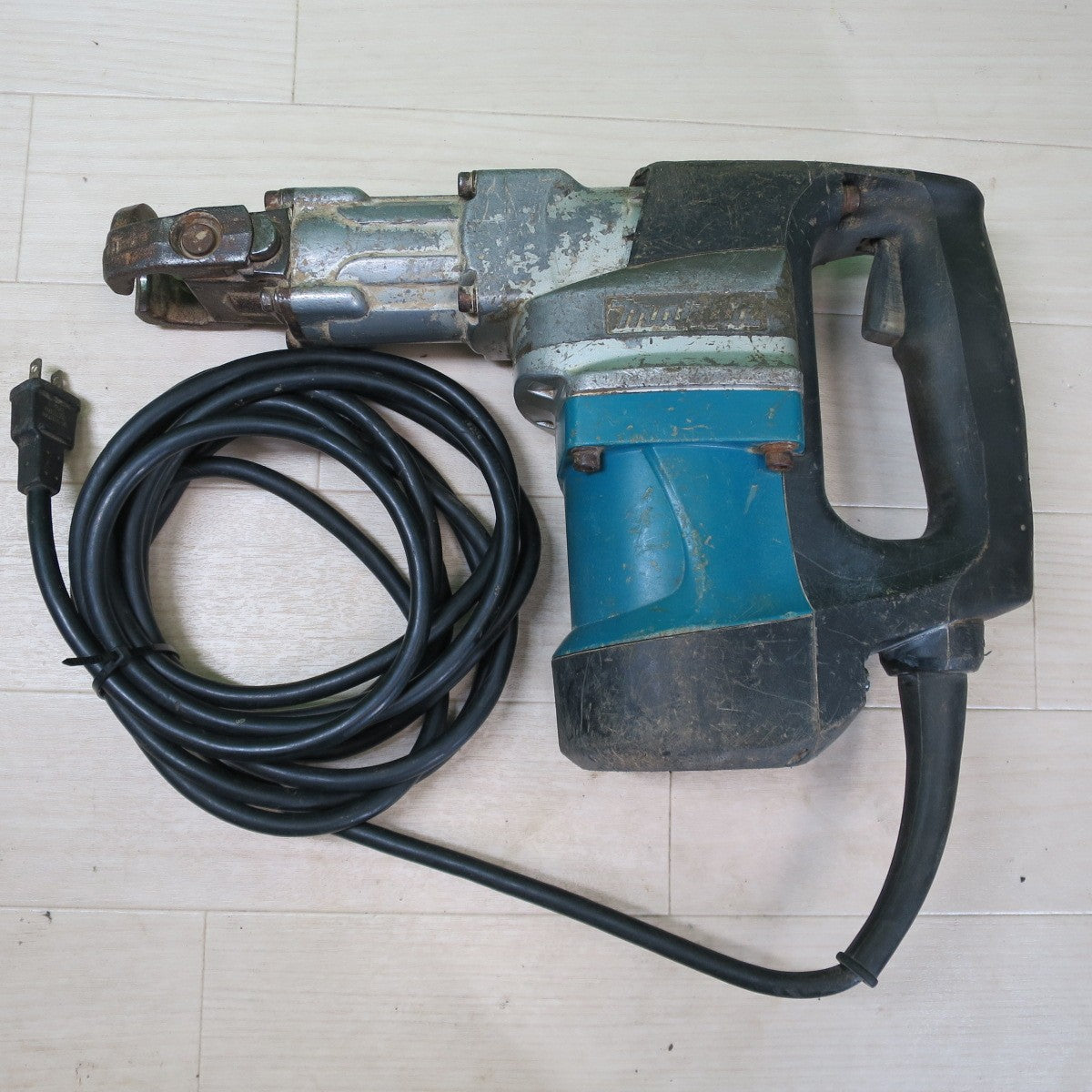 [送料無料] 3点まとめ売り☆マキタ 35mm ハンマ ドリル HR3530 電動 ハンマー HM0810 不明 電動 工具 makita ジャンク品☆