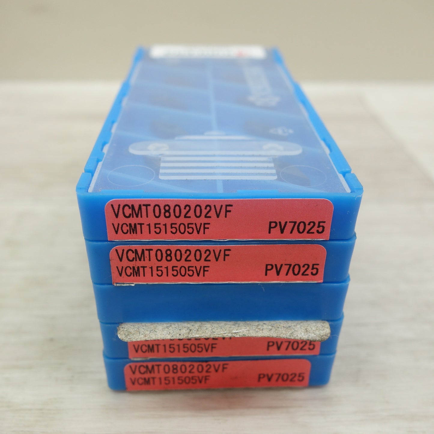 [送料無料] 未使用！5点☆KYOCERA 京セラ チップ VCMT080202VF VCMT151505VF TJM07660 PV7025☆