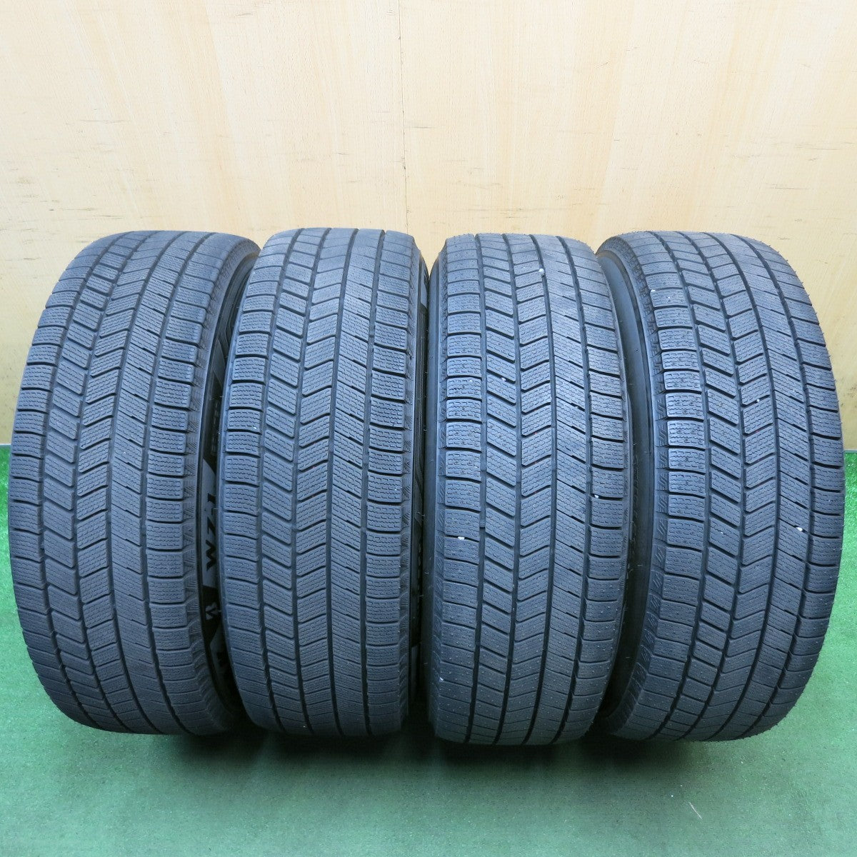 バリ溝！25年！ほぼ10分◎スタッドレス 235/60R18 ブリヂストン ブリザック WZ-1 GLAMIC LX-S グラミック 18インチ PCD114.3/5H◎6100406HAス