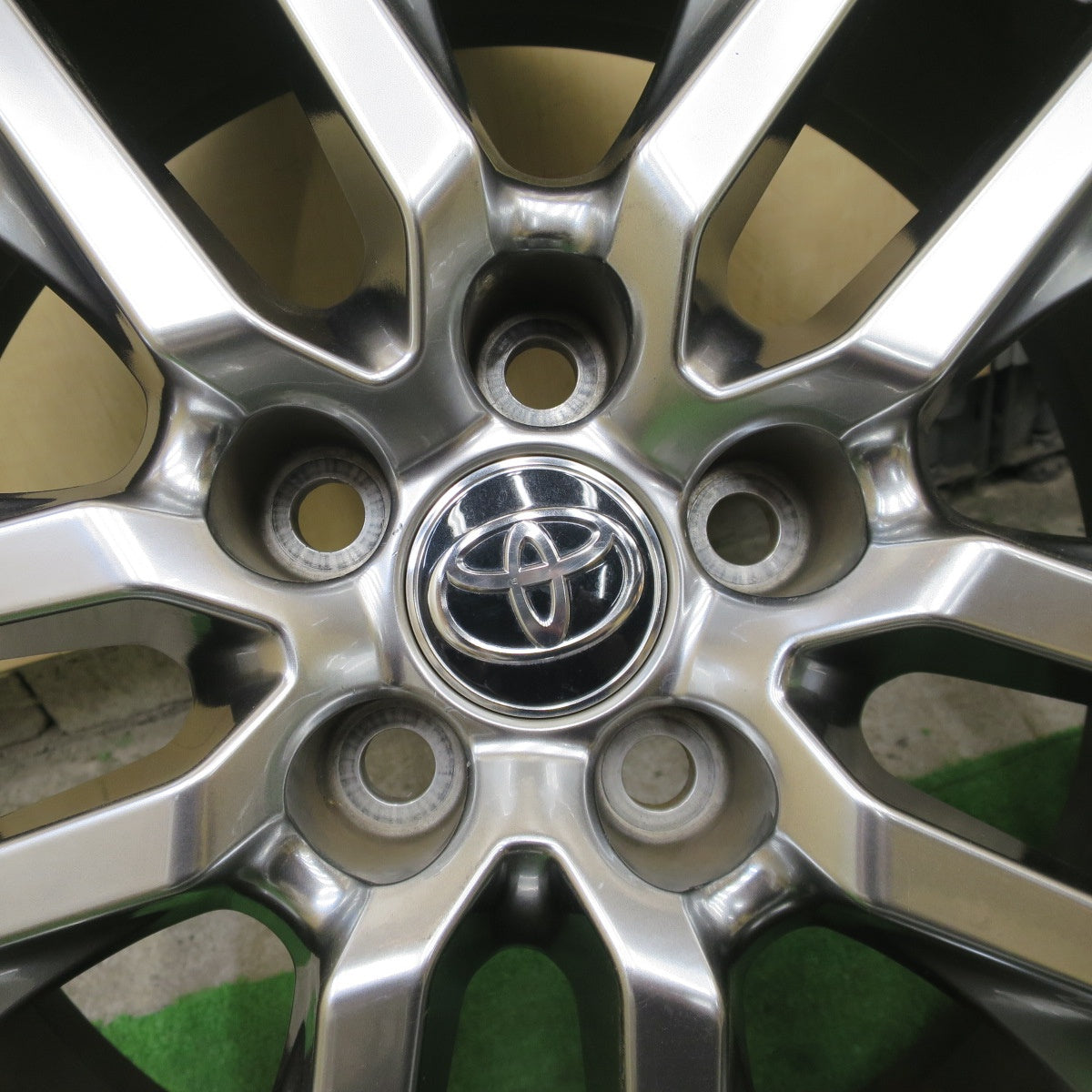 キレイ★トヨタ RAV4 G Z パッケージ 純正 ホイール 19インチ 19×7.5J PCD114.3/5H★6050901NGホ