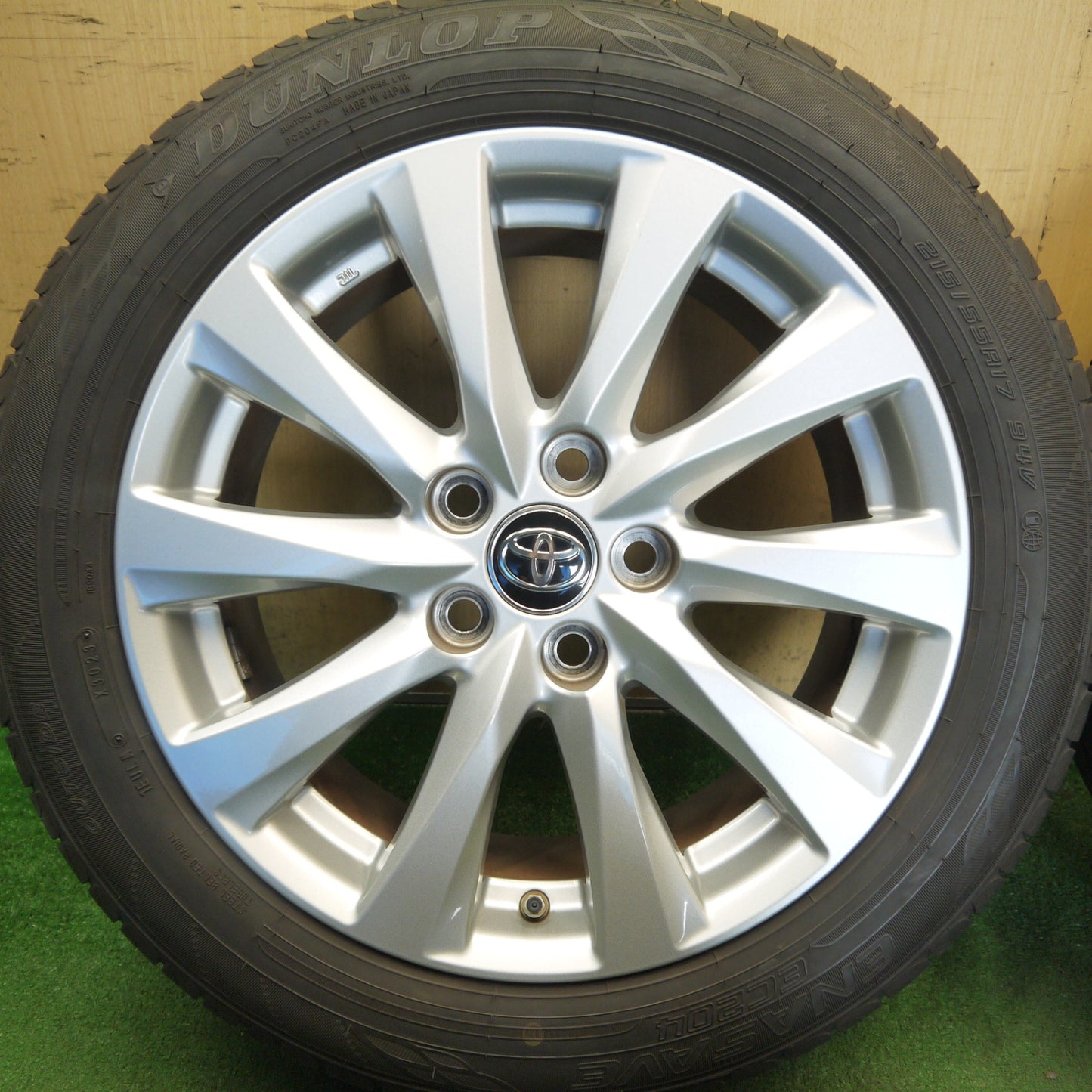 バリ溝！23年！キレイ！9.5分◎トヨタ 70系 カムリ 純正 215/55R17 ダンロップ エナセーブ EC204 17インチ PCD114.3/5H◎6061604Hノ