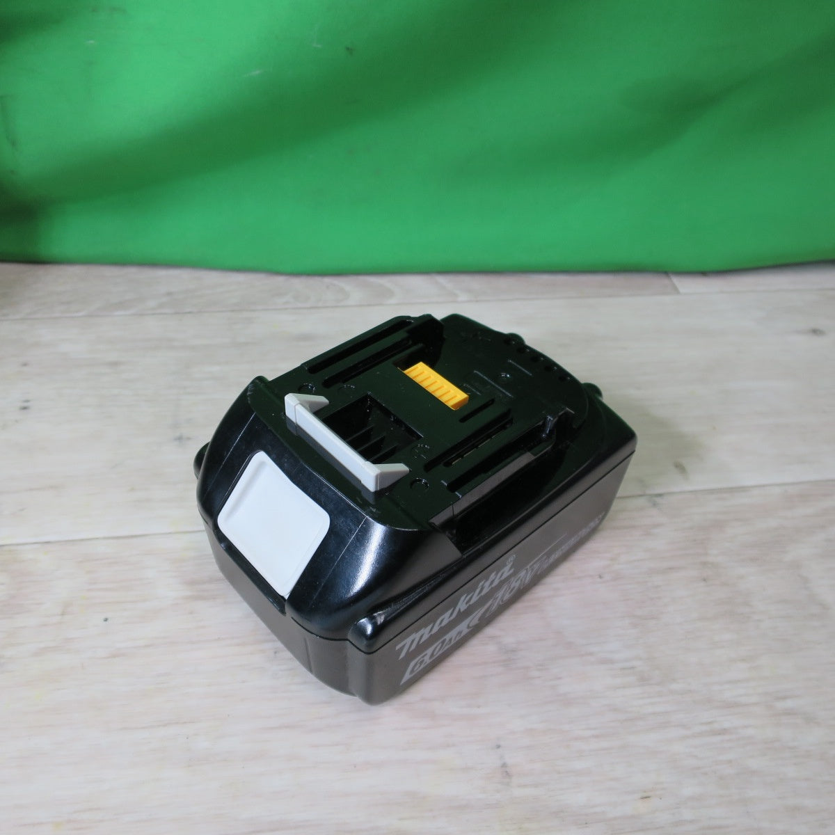 [送料無料] 美品!バッテリー2個☆マキタ 充電式 インパクト ドライバ 18V TD173DRGXB 充電器 ケース付き 黒 電動 工具☆