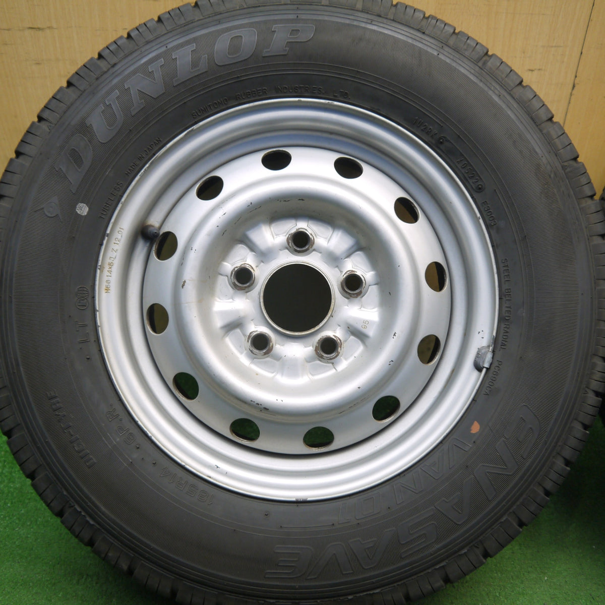 バリ溝！22年！9.5分◎185R14 6PR ダンロップ エナセーブ VAN01 スチール ホイール 14インチ PCD114.3/5H◎6090406Hノ
