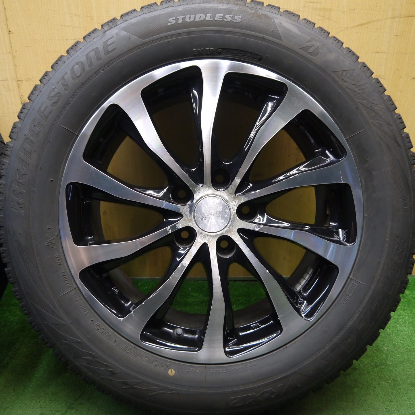 4本価格！23年★スタッドレス 215/60R17 ブリヂストン ブリザック VRX2 BALMINUM バルミナ 17インチ PCD114.3/5H★5080407Hス
