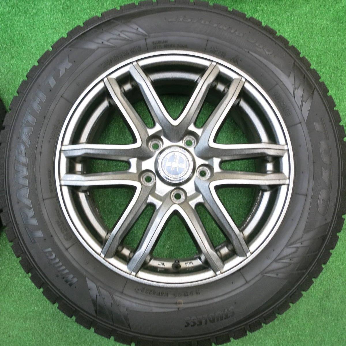 バリ溝！22年！キレイ！9.5分★スタッドレス 215/65R16 トーヨー ウインター トランパス TX SG-E 社外 アルミ 16インチ PCD114.3/5H★5102315HAス