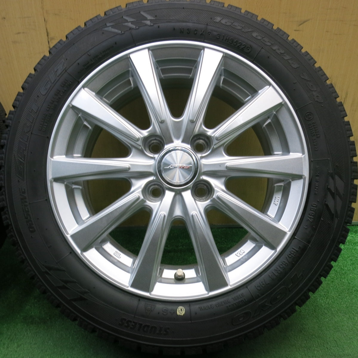 バリ溝！22年！キレイ！9.5分★スタッドレス 165/65R14 トーヨー オブザーブ ガリット GIZ JOKER ジョーカー 14インチ PCD100/4H★5051607AKス
