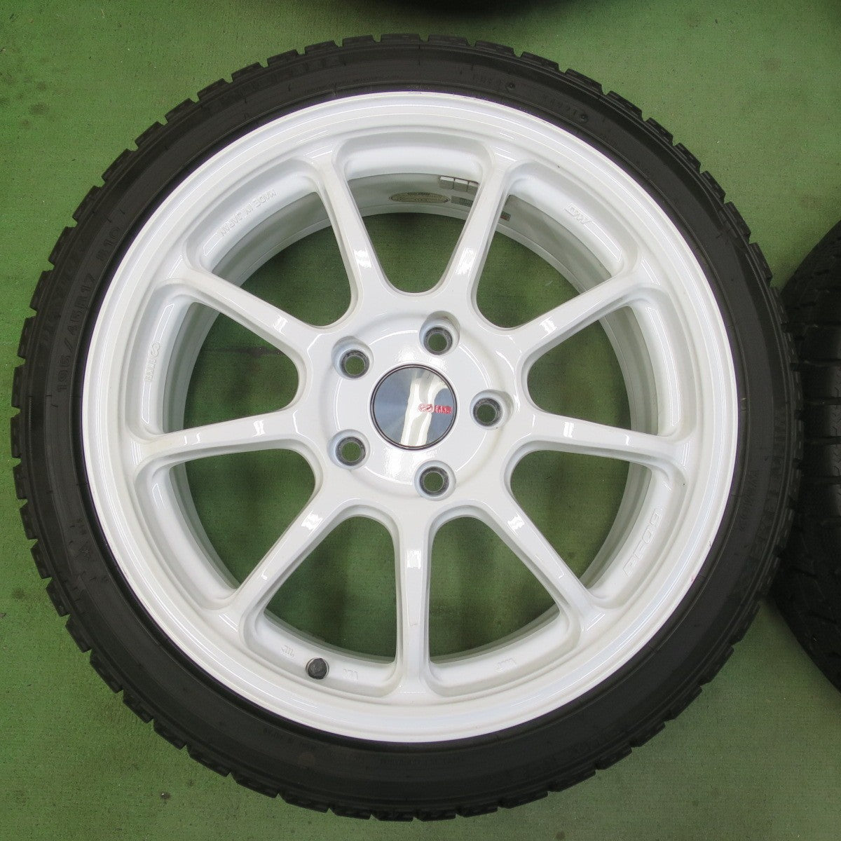 バリ溝！9分★スタッドレス ENKEI PF09 195/45R17 ダンロップ ウインターマックス WM02 エンケイ 17インチ PCD114.3/5H★6040908イス