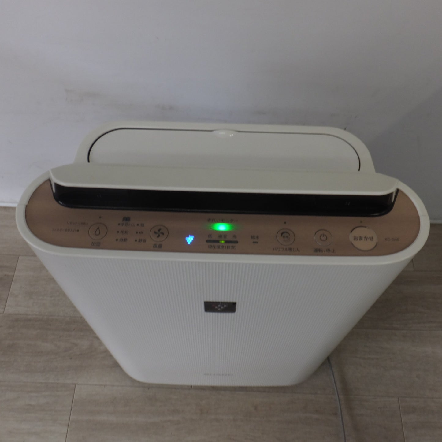 [送料無料] ★シャープ SHARP 2017年製 加湿空気清浄機 KC-G40-W　100V 50-60Hz 27W★