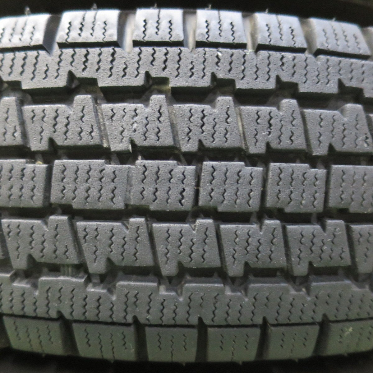 4本価格！22年★スタッドレス 145/80R12 80/78N ブリヂストン Ｗ300 BALMINUM バルミナ 12インチ PCD100/4H★5102303イス