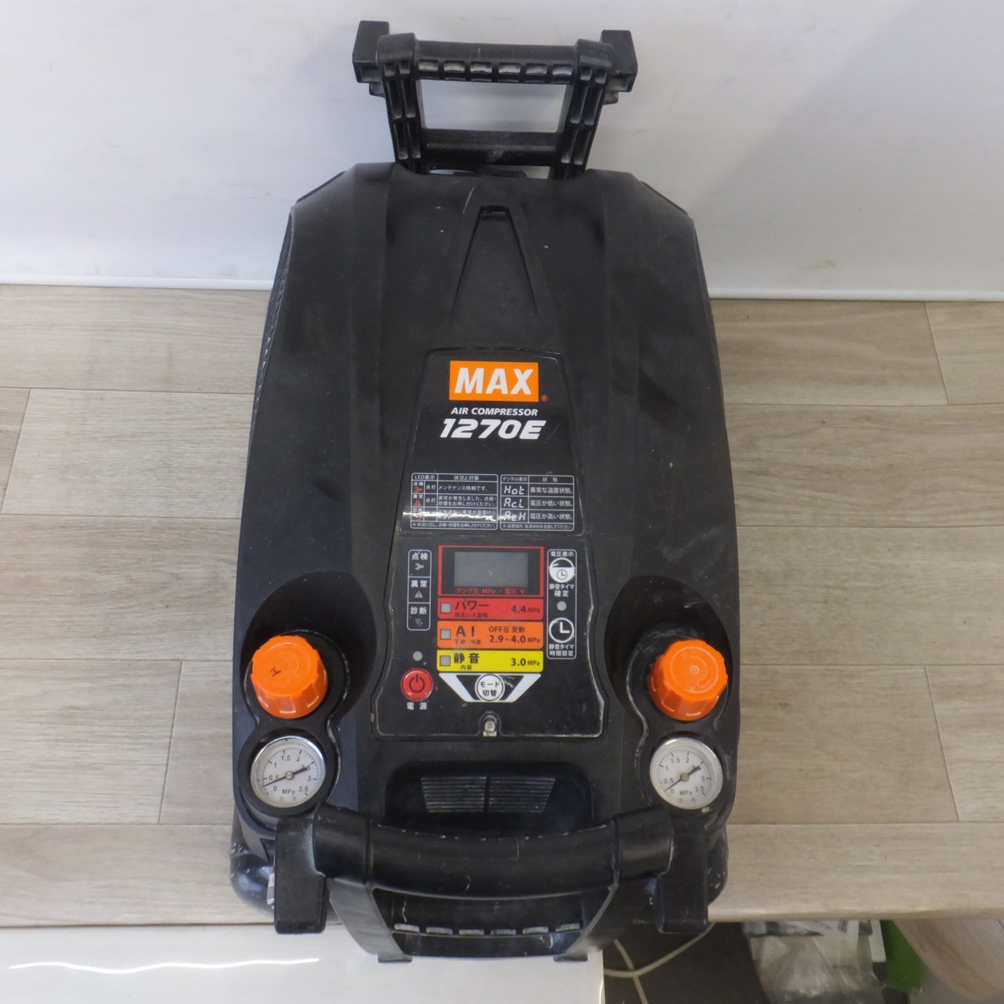 [送料無料] ジャンク★マックス MAX スーパーエア・コンプレッサ AK-HH1270E ブラック　100V 50/60Hz★