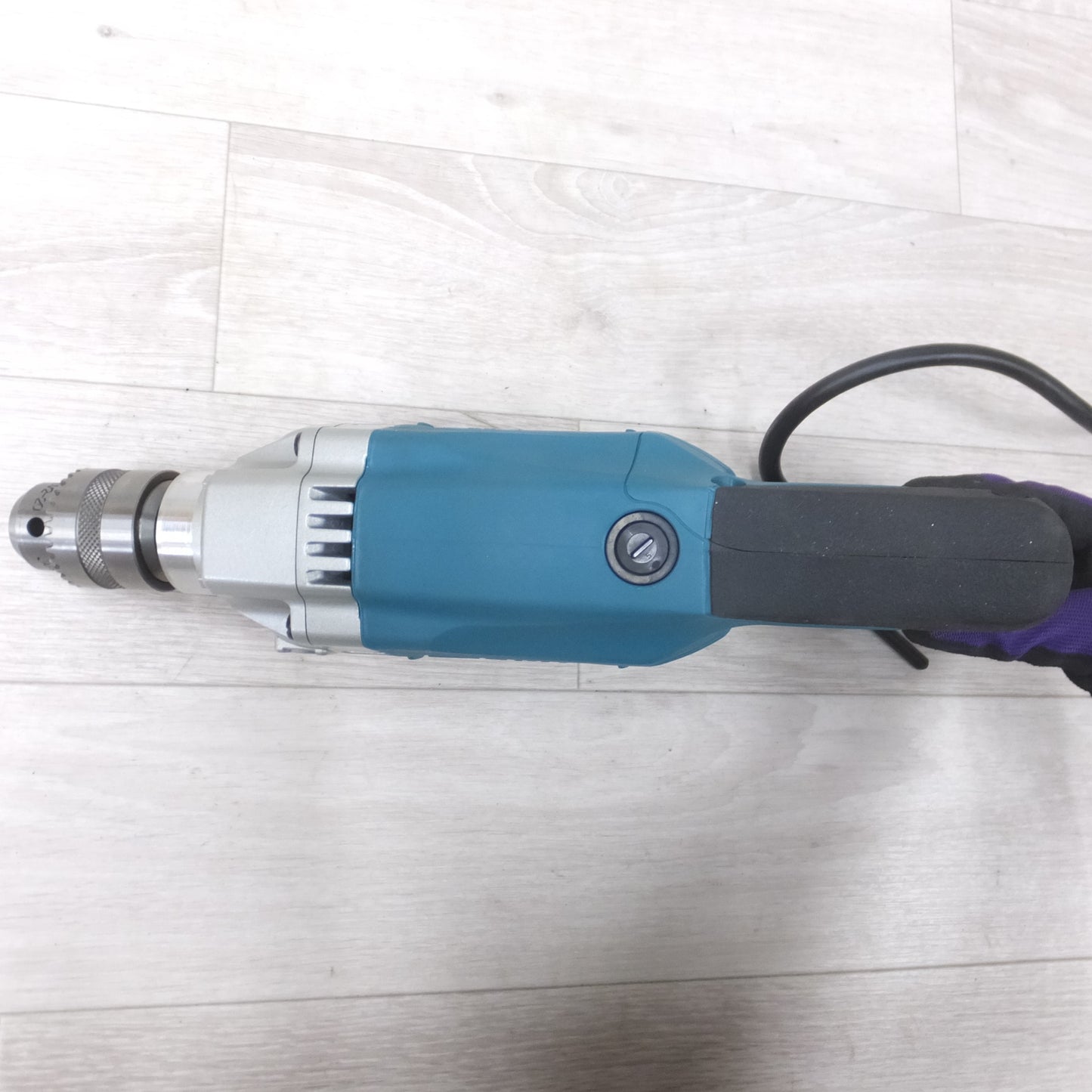 [送料無料] 美品◆マキタ 13mm 電気 ドリル 6305A ブレーキ付き 穴あけ 電動 工具◆