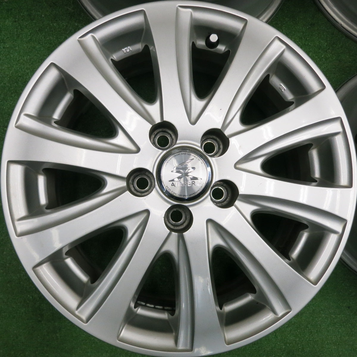 [送料無料] 4本価格★AIRBERG エアベルグ 15インチ ホイール 15×6J PCD100/5H★4102804HAホ
