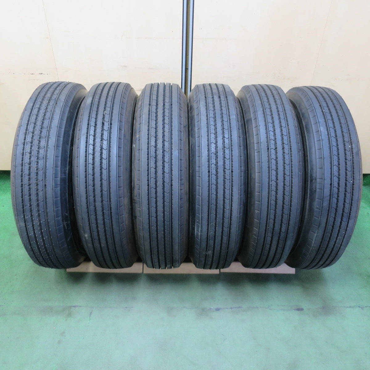 新車外し！25年！6本★トラック タイヤ 225/80R17.5 123/122N ダンロップ SP330K 17.5インチ★6061006イノタ