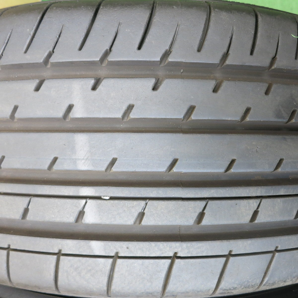 バリ溝！23年！キレイ！9.5分★日産 Z51 ムラーノ 純正 235/65R18 ヨコハマ BluEarth-XT AE61 18インチ PCD114.3/5H★5072708HAノ