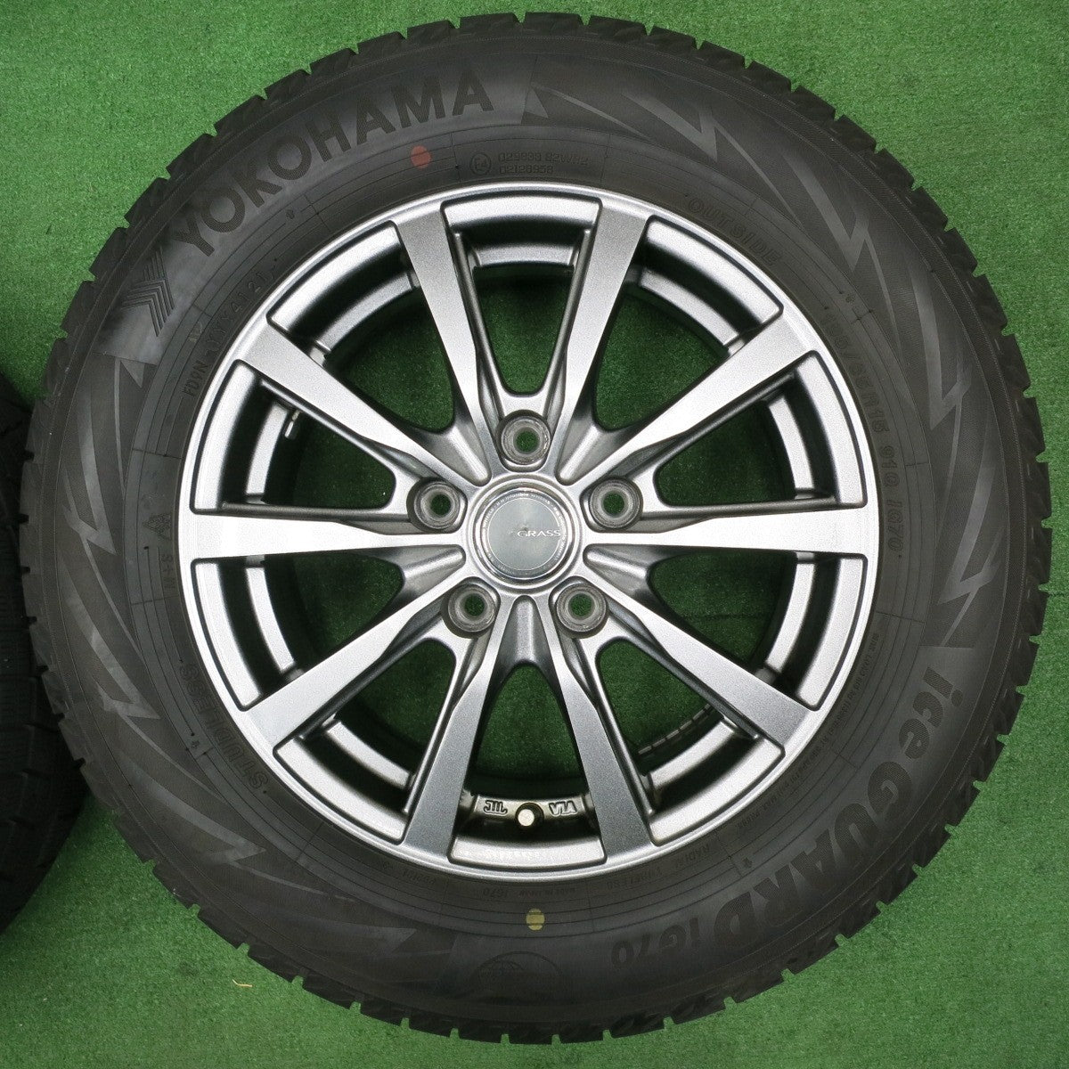[送料無料] バリ溝！21年！キレイ！8.5分★スタッドレス 195/65R15 ヨコハマ アイスガード iG70 GRASS グラス 15インチ PCD114.3/5H★4113004NJス