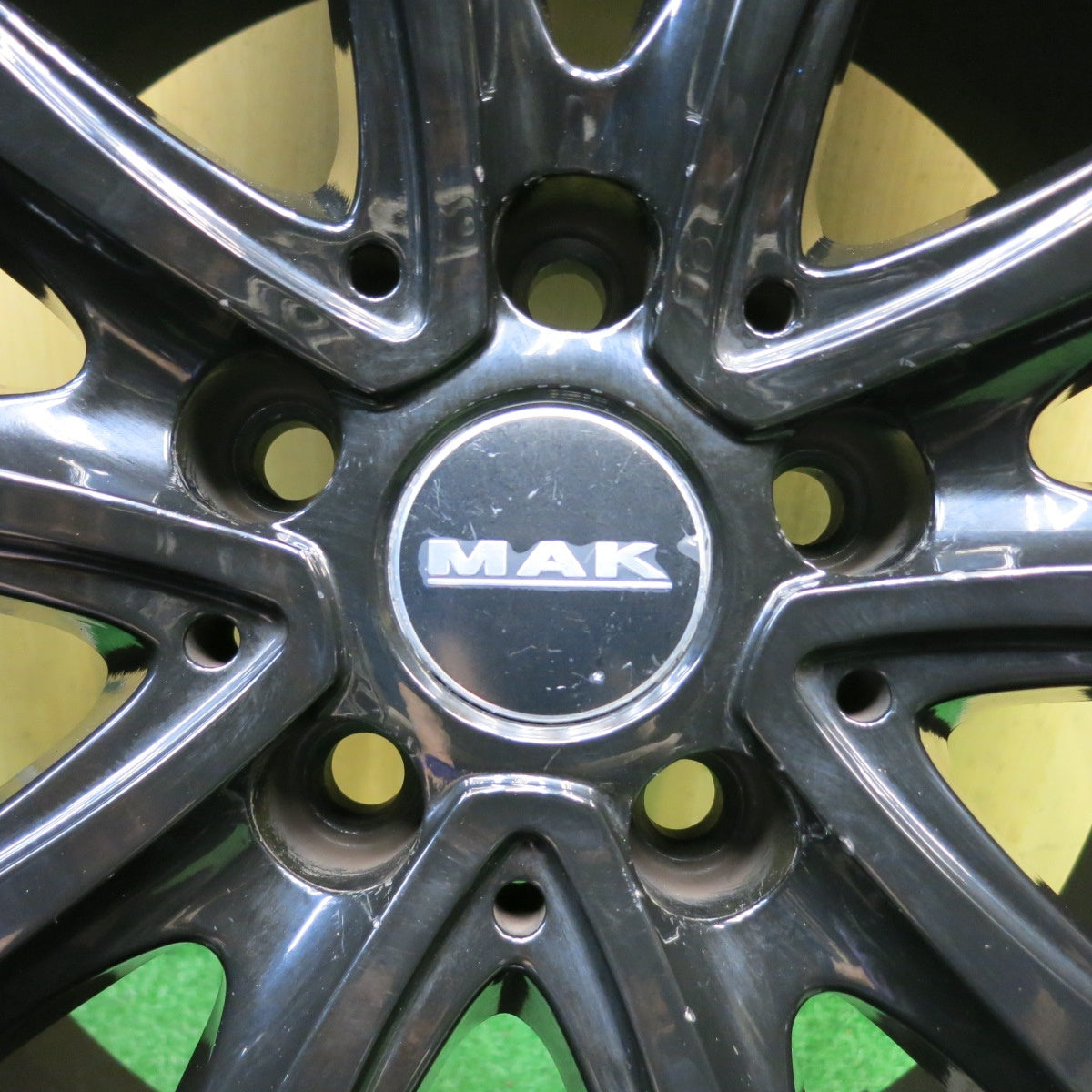 バリ溝！9.5分◎BMW 等 MAK FAHR 225/50R18 スタッドレス トーヨー ウインター トランパス TX ファー 18インチ PCD112/5H◎6071906HAス