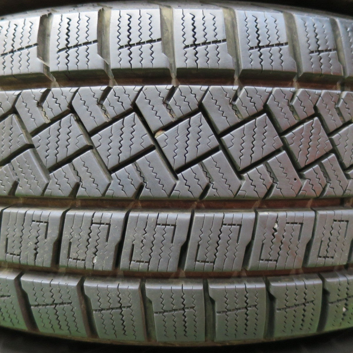 バリ溝！22年！9分★スタッドレス 195/65R15 ピレリ アイスゼロ アシンメトリコ SIBILLA GG シビラ PCD114.3/5H★4120505イス