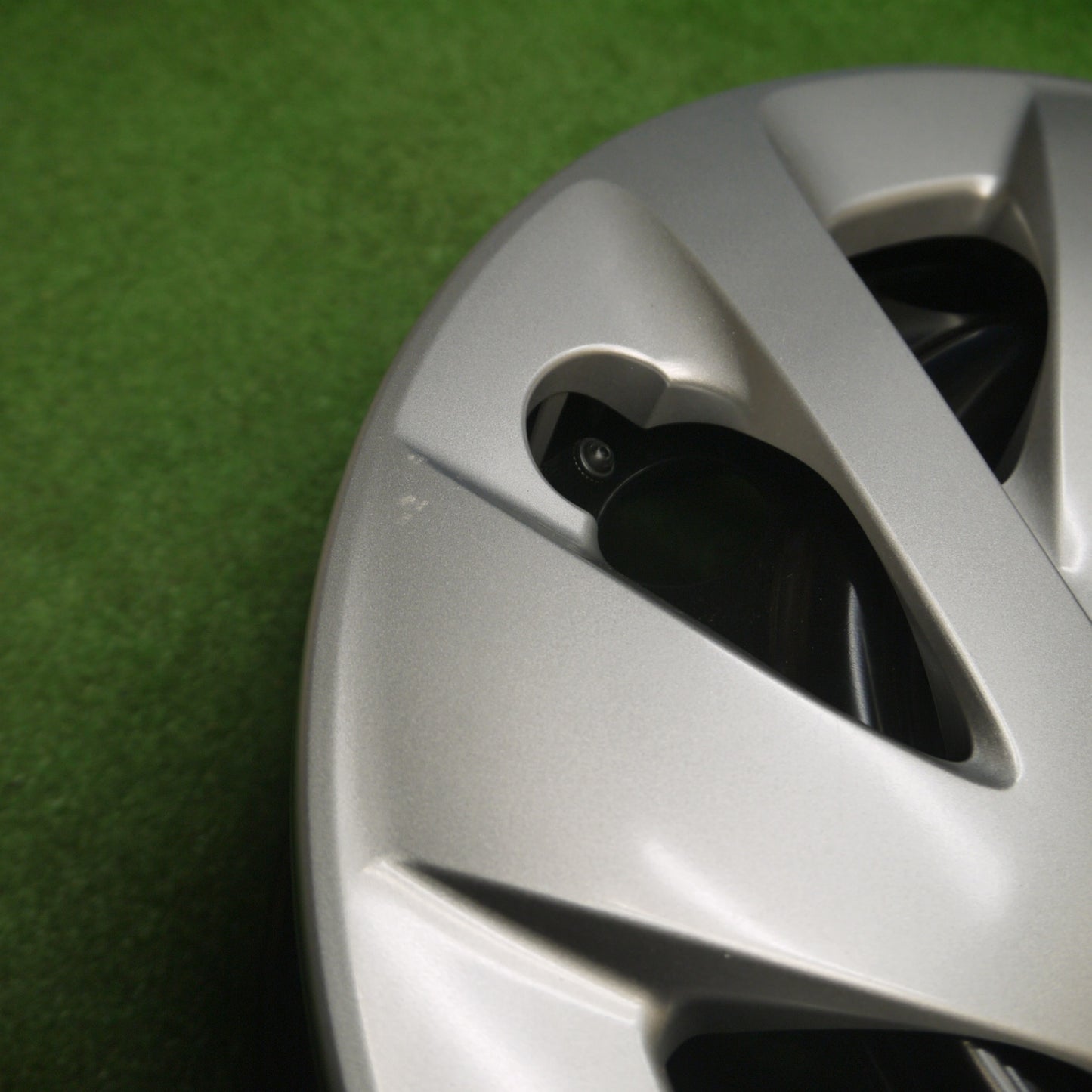 [送料無料] キレイ★トヨタ 10系 アクア 純正 スチール ホイール 15インチ 15×5.5J PCD100/4H★4122710Hホ