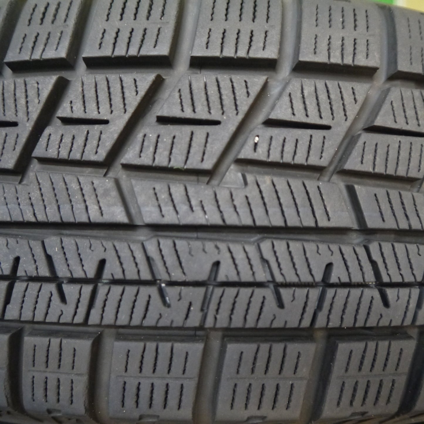 バリ溝！22年！キレイ！9分★スタッドレス 175/70R14 ヨコハマ アイスガード iG60 ravrion RS01 ラブリオン 14インチ PCD100/4H★5112805Hス