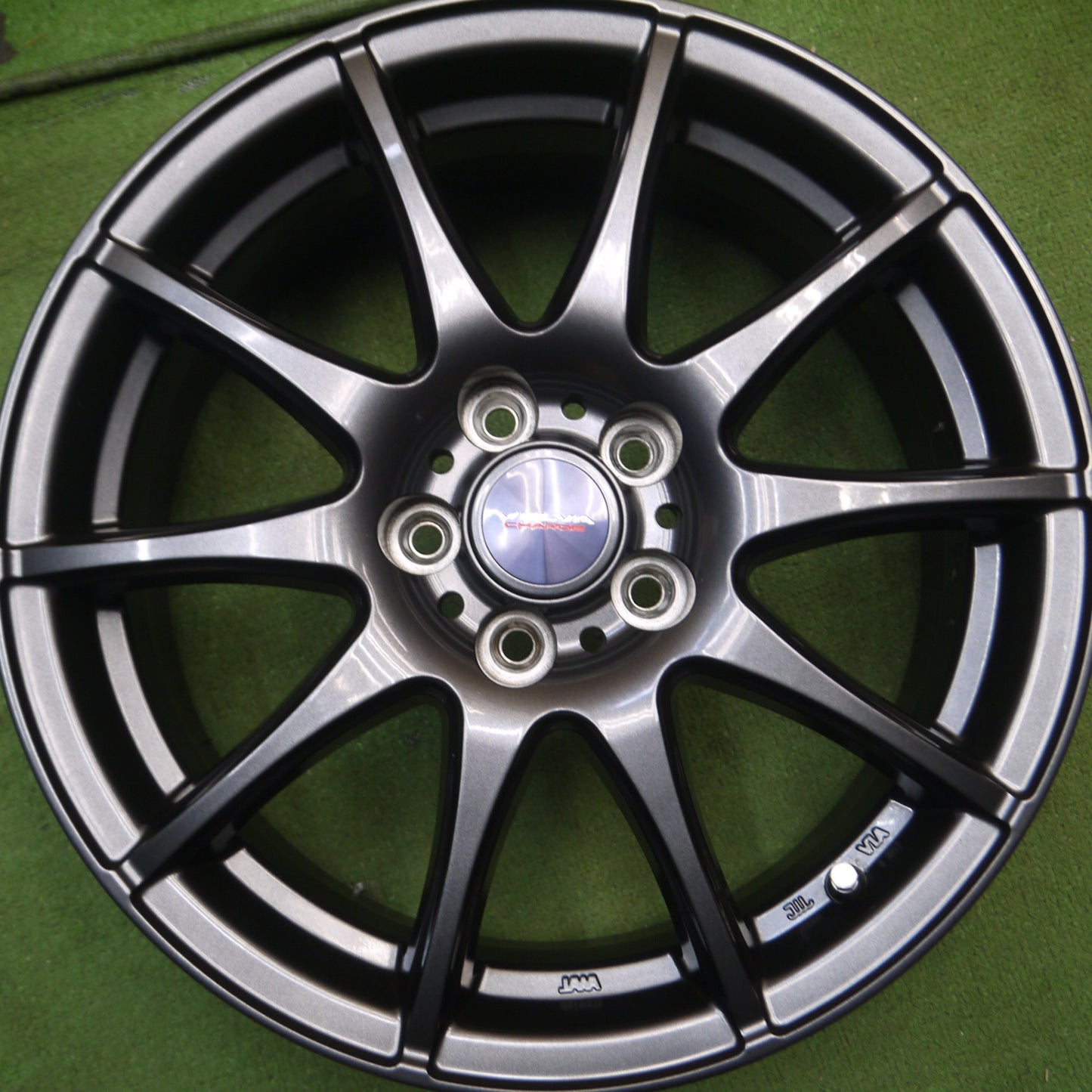 *送料無料* キレイ★VELVA CHARGE ヴェルヴァ ホイール 16インチ 16×6J PCD100/5H★4053105Hホ