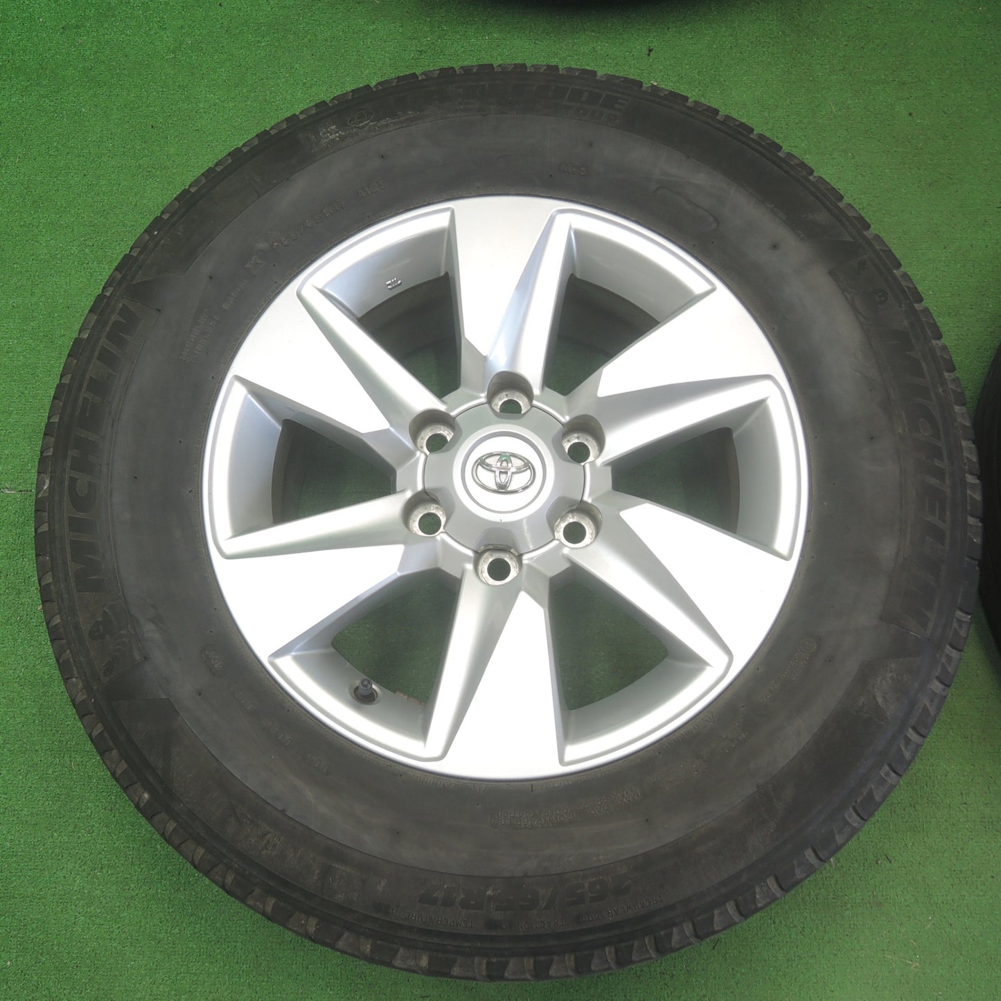 *送料無料* キレイ★トヨタ 150系 ランクル プラド 純正 265/65R17 ミシュラン LATITUDE TOUR 17インチ PCD139.7/6H★4060101ナノ
