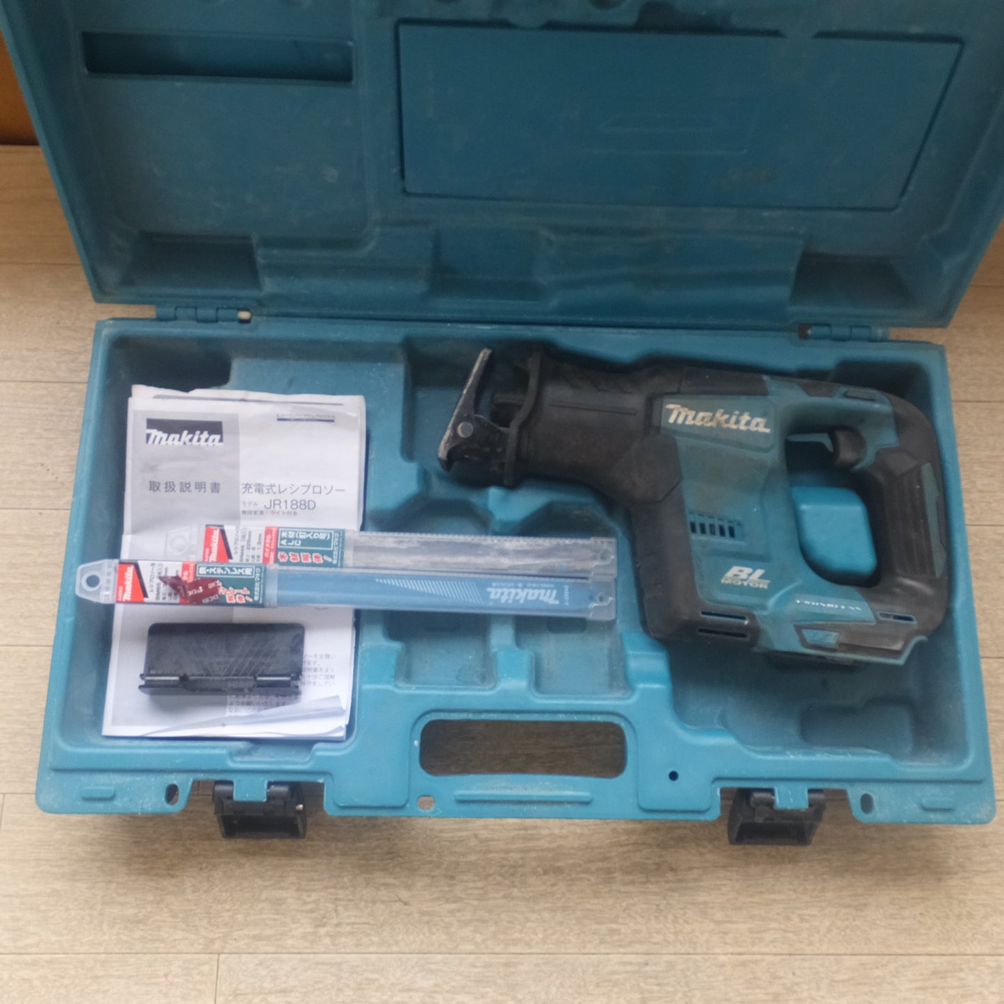 [送料無料] ★マキタ makita 充電式レシプロソー JR188DZK 18V 本体のみ★