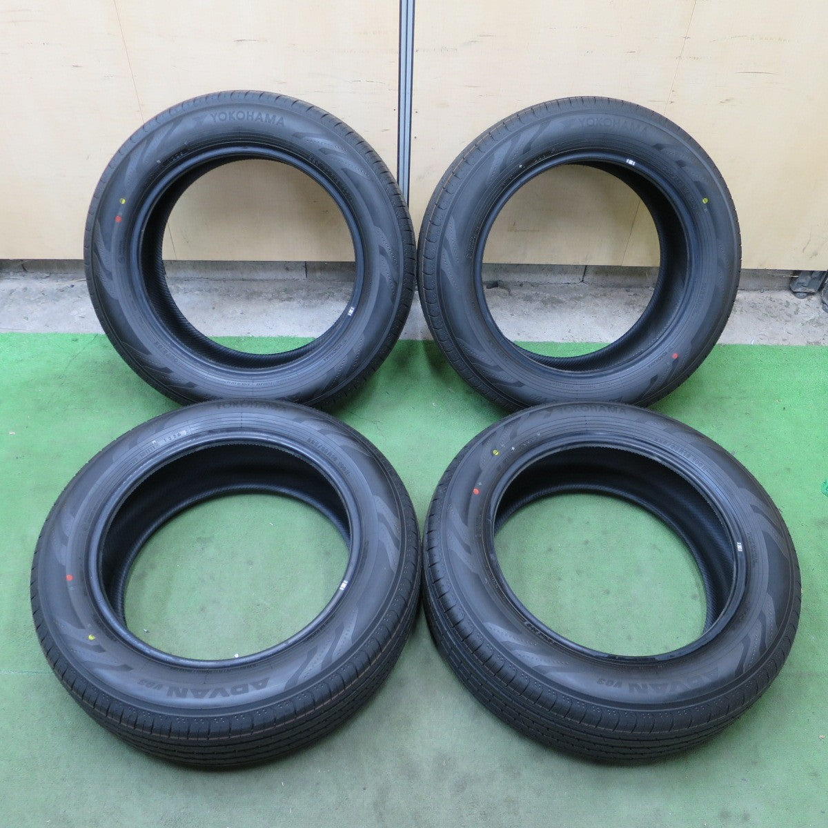 新車外し！26年★225/60R18 ヨコハマ アドバン V03 V03A タイヤ 18インチ 40系 アルファード ヴェルファイア レクサス NX 等★6063002NGノタ