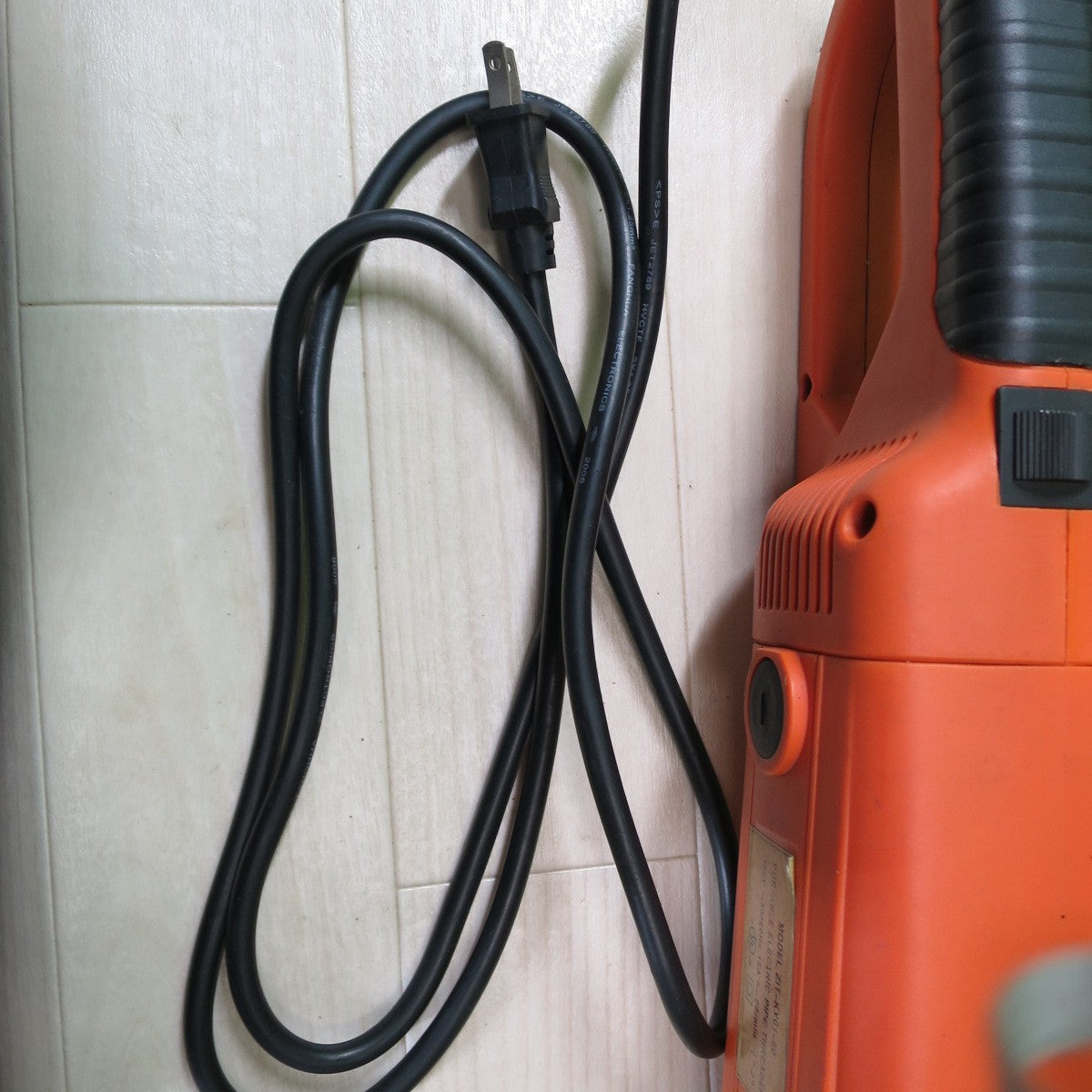 [送料無料] ☆エイシン ポータブル パイプ マシン 電動 パイプ ネジ切り機 100V ZIT-KY01-50 ケース付き 電動 工具☆