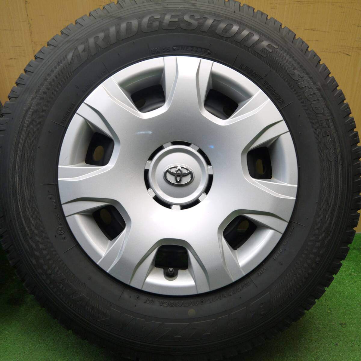 4本価格★トヨタ 200系 ハイエース 純正 スチール 195/80R15 107/105L スタッドレス ブリヂストン ブリザック VL1 15インチ PCD139.7/6H★5040409Hス