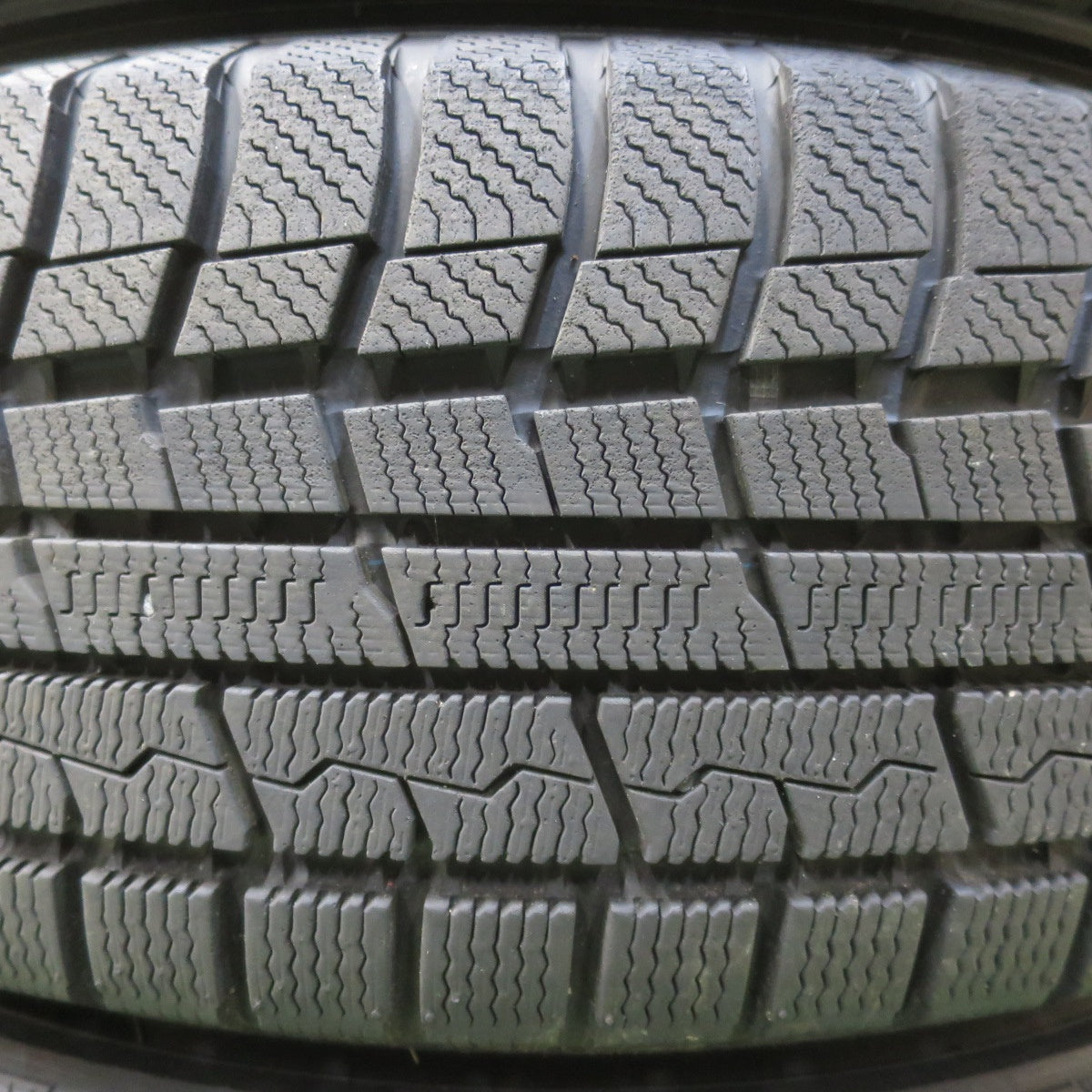 バリ溝！23年！9.5分以上★トヨタ ウィンダム 純正 205/65R16 スタッドレス トーヨー ウインター トランパス TX 16インチ PCD114.3/5H★6011905イス