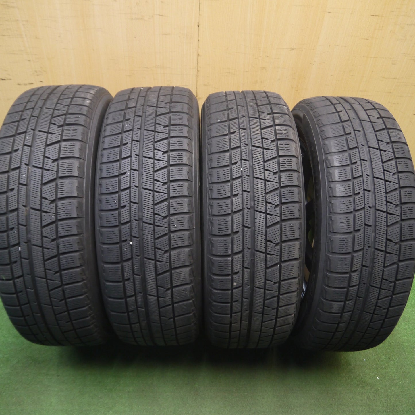 [送料無料] バリ溝！キレイ！8.5分★スタッドレス 205/60R16 ヨコハマ アイスガード iG50 プラス GRASS グラス 16インチ PCD114.3/5H★5022510Hス