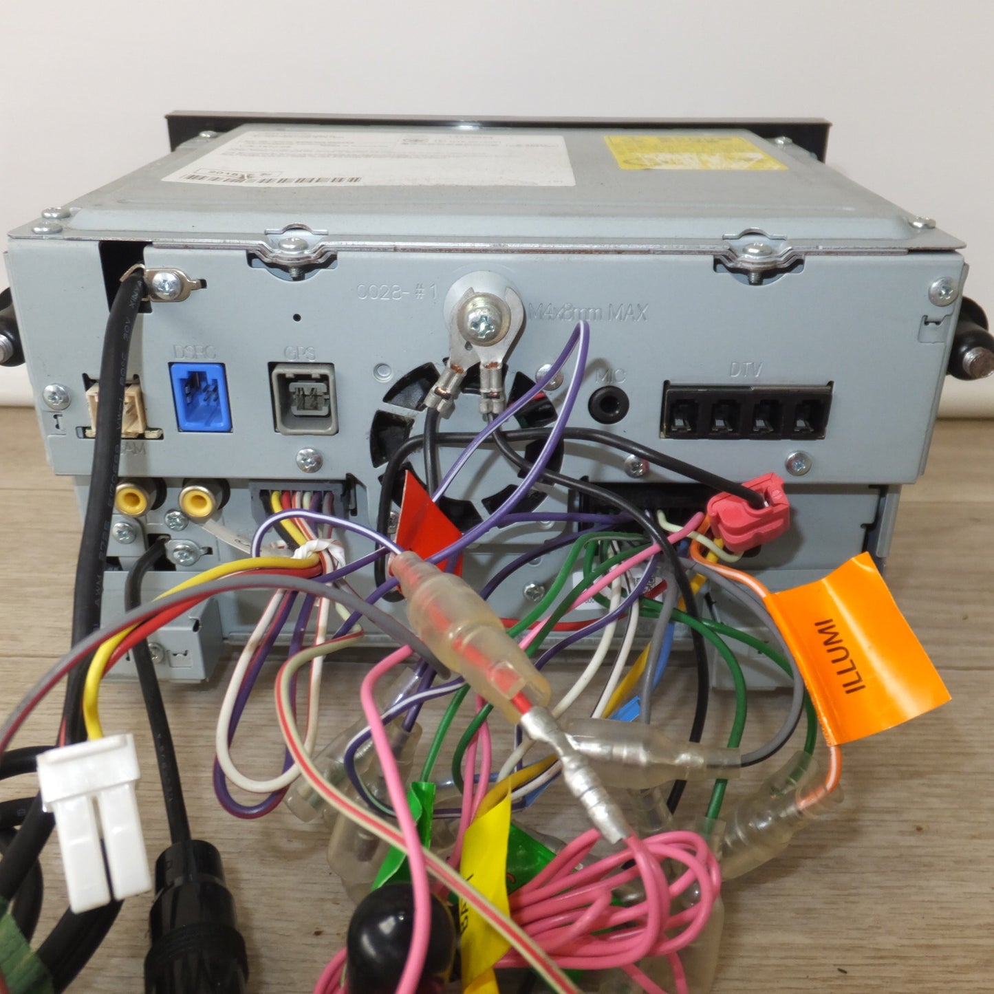 [送料無料] ★ケンウッド KENWOOD AVナビゲーションシステム MDV-D505BTW(14★