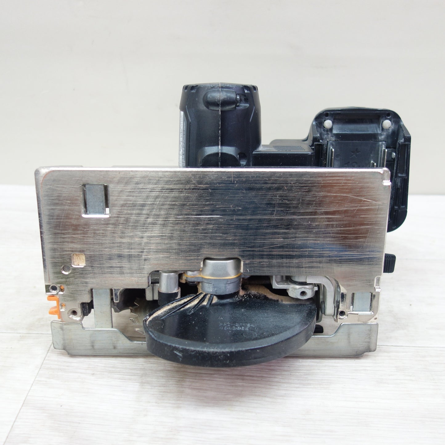 [送料無料] ☆マキタ 125mm 18V 充電式 マルノコ HS471D 本体のみ 丸ノコ 丸のこ 丸鋸 電動 工具☆