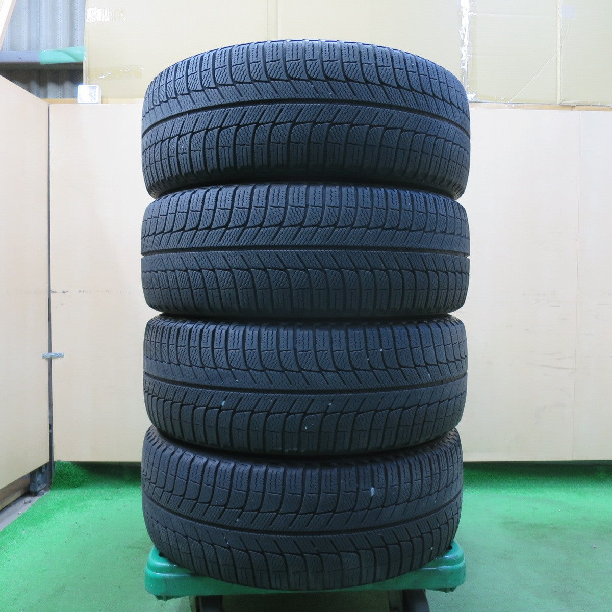 [送料無料] キレイ★スタッドレス 215/50R17 ミシュラン X-ICE3+ BRANDLE-LINE ブランドルライン 17インチ PCD114.3/5H★4110801イス