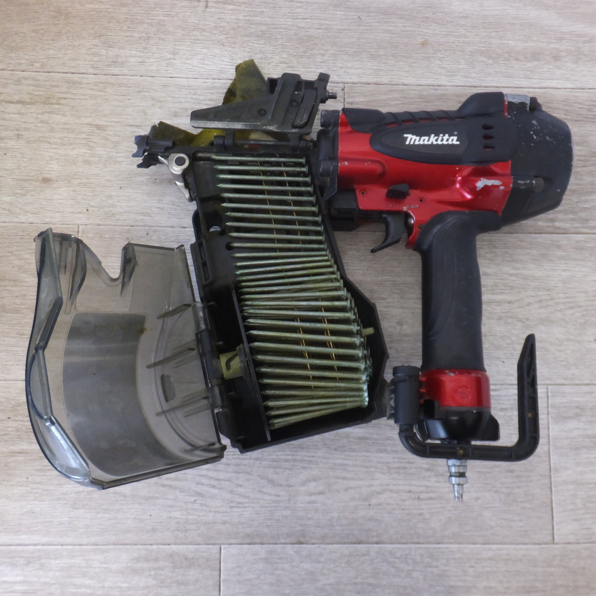 ★マキタ makita 90mm高圧エア釘打 AN931H　使用空気圧 1.18～2.26MPa(12～23kgf/cm2)★