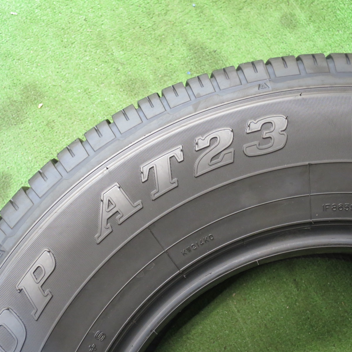 *送料無料* 未使用！23年★265/70R16 ダンロップ AT23 グラントレック 16インチ タイヤ ランクル プラド サーフ 等★4041002クノタ