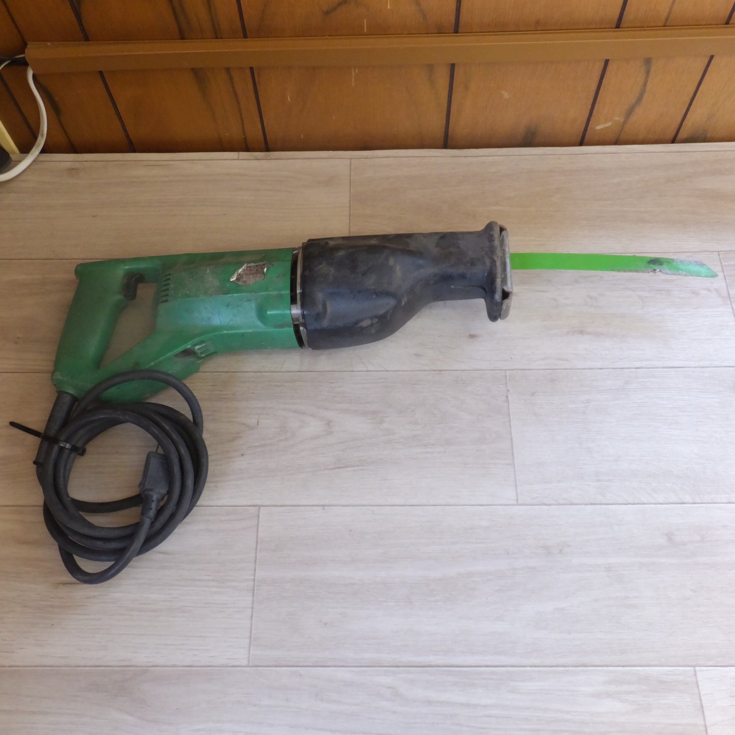 [送料無料] 現状品★日立 HITACHI 115mm 電子セーバソー CR10V　100V 50/60Hz 650W 6.8A★