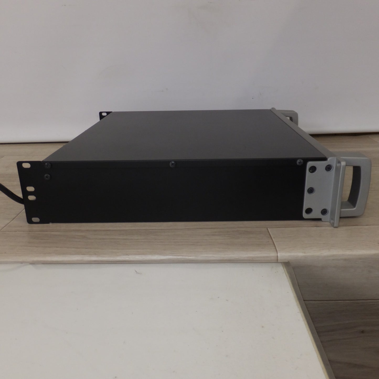 [送料無料] 現状品 キレイ★ヤマハ YAMAHA パワーアンプリファイアー POWER AMPLIFIER P1000S　100V 150W 50/60Hz★