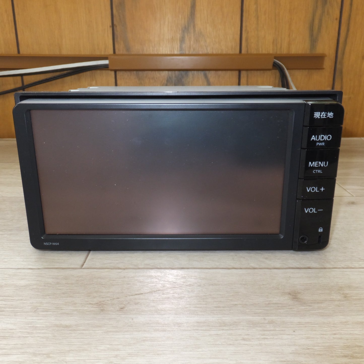 [送料無料] キレイ★パイオニア製 トヨタ TOYOTA 純正 SDナビゲーション 08545-00W61 NSCP-W64　本体のみ★