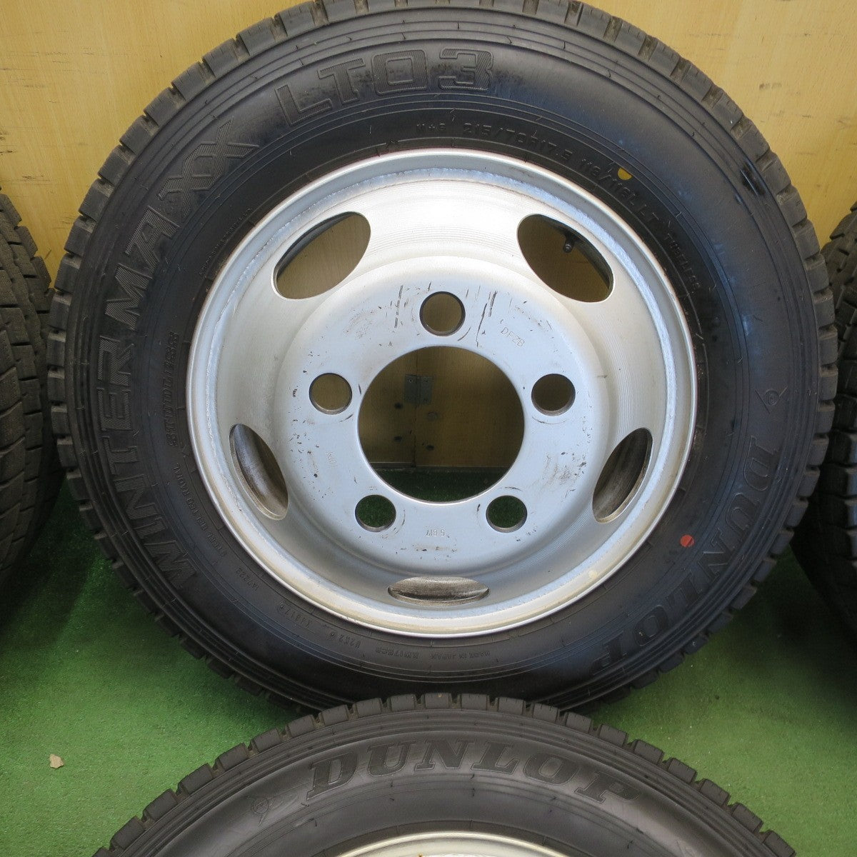 バリ溝！9分！6本◎トラック 215/70R17.5 118/116L スタッドレス ダンロップ ウインターマックス LT03 TOPY スチール 17.5インチ PCD208/5H◎6052601シス