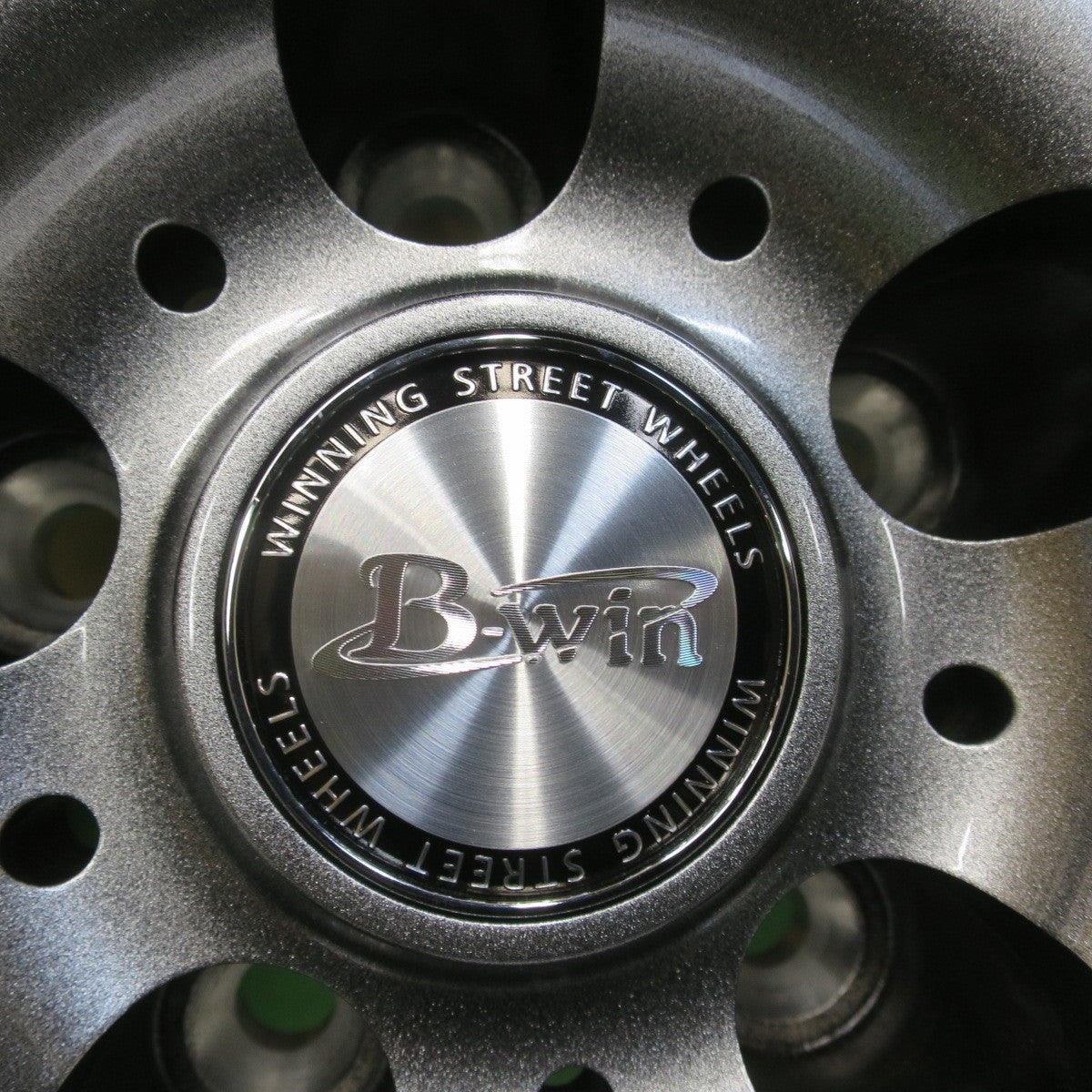 未使用★スタッドレス 225/65R17 ブリヂストン ブリザック DM-V3 B-win 社外 アルミ 17インチ PCD114.3/5H★5122905イス