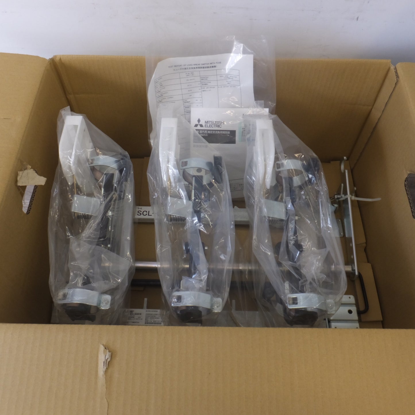 [送料無料] 未使用★三菱 MITSUBISHI 負荷開閉器 断路器 SCL-GHS1R-NNN　3.6/7.2kV 200A　限流ヒューズ T50A(CL-LB)★