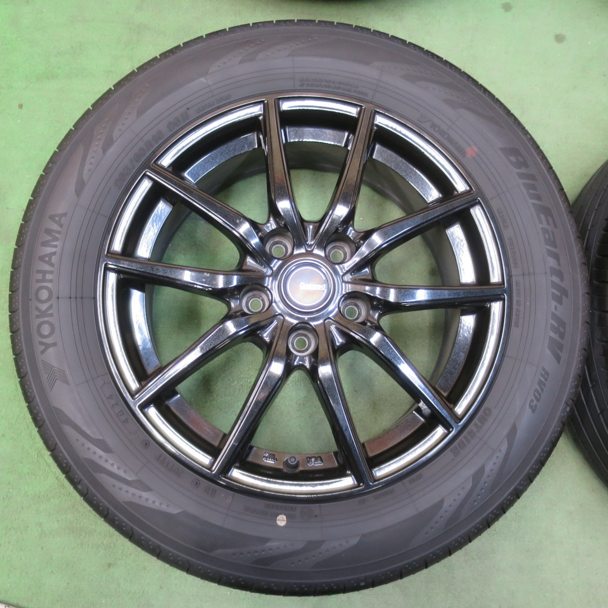 バリ溝！24年！キレイ！9.5分★205/60R16 ヨコハマ BluEarth-RV RV03 G.speed Gスピード ブルーアース 16インチ PCD114.3/5H★6010916イノ
