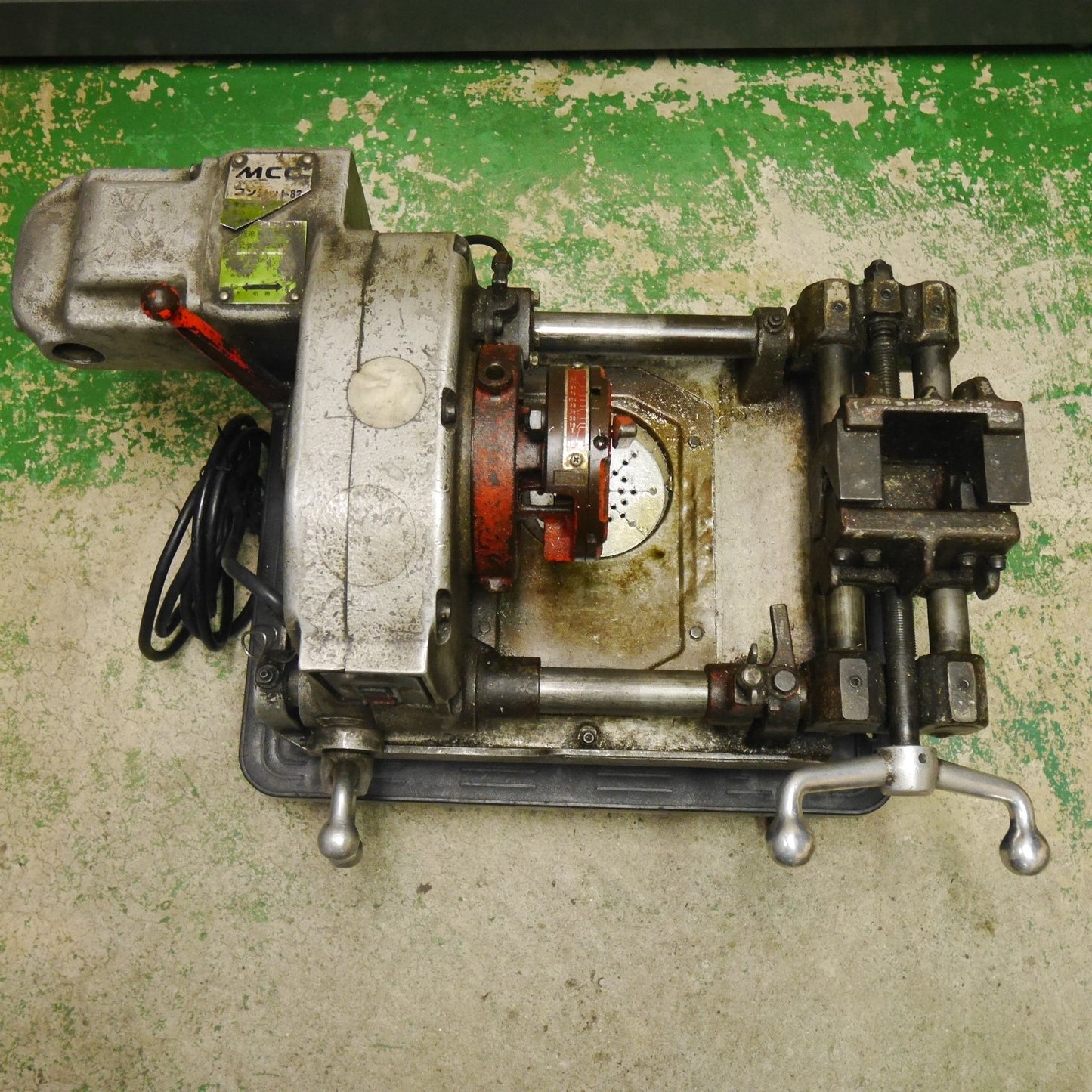 [送料無料] ☆MCC 松阪鉄工所 パイプマシン コンジット82 コンジット マシン MCC82 ねじ 切り機 ネジ 切機 切断機 電動 工具 100V☆