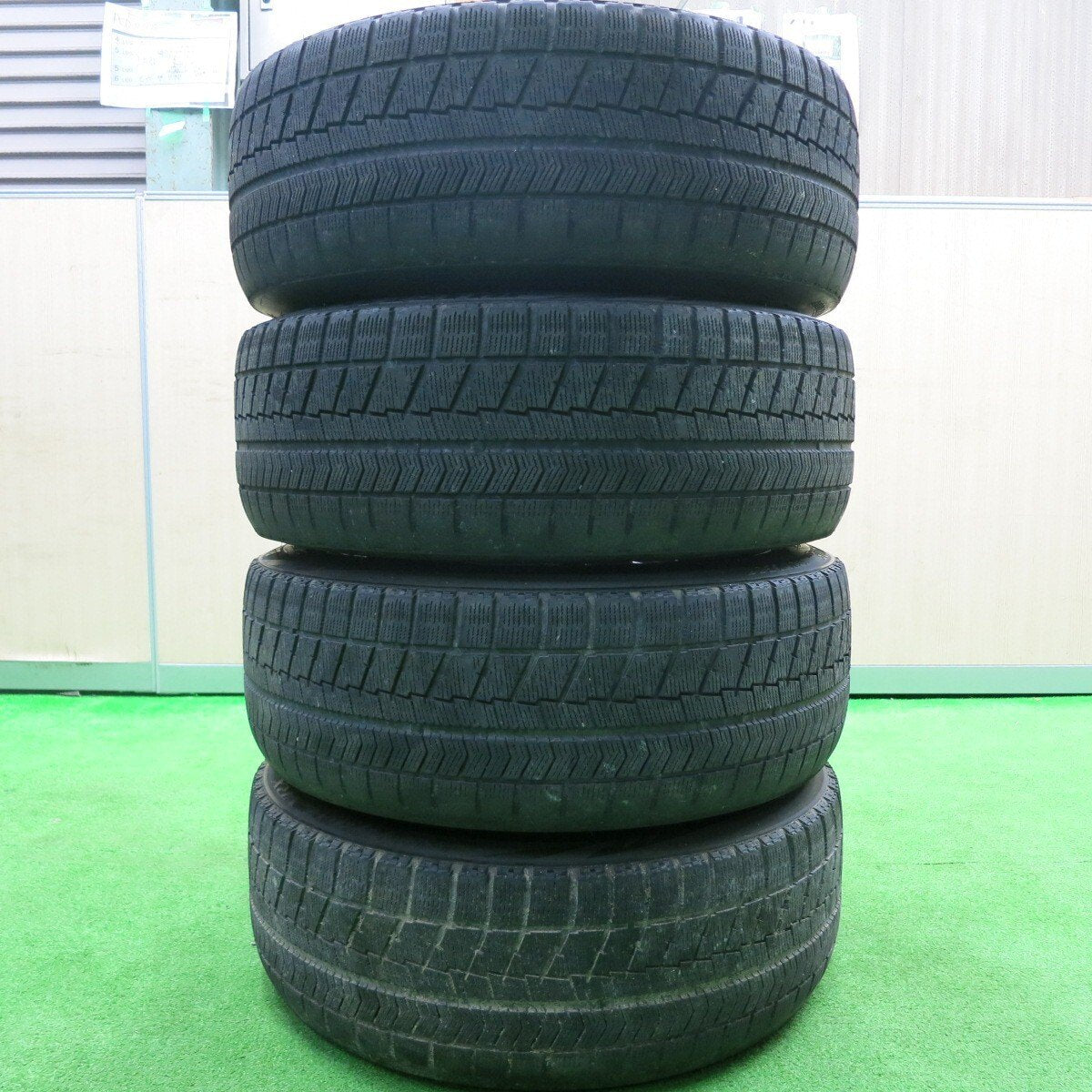 4本価格★トヨタ 220系 クラウン RS アドバンス 純正 225/45R18 スタッドレス ブリヂストン VRX PCD114.3/5H★4102703HAス