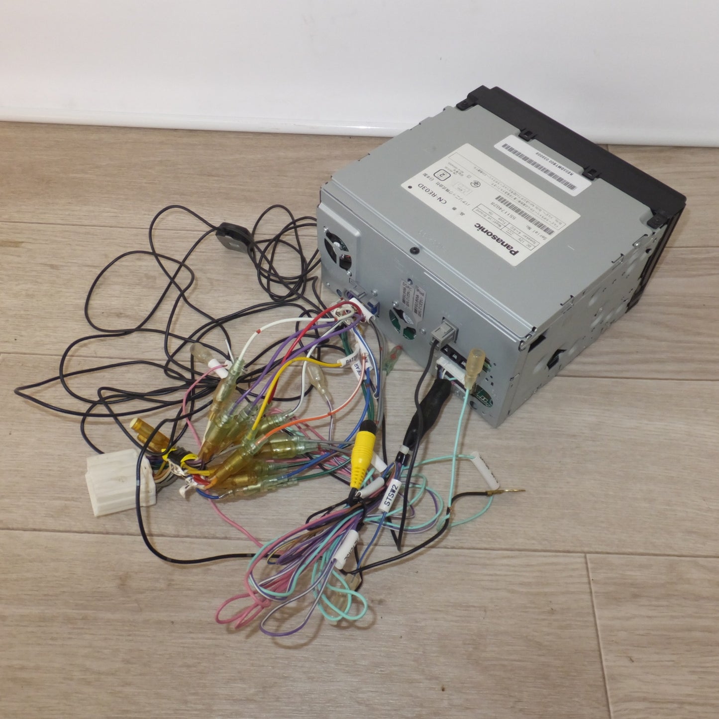 [送料無料] ★パナソニック Panasonic SDカーナビステーション Strada CN-RE03D[6]★